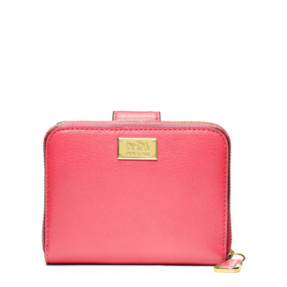 MADISON LEATHER MEDIUM ZIP AROUND