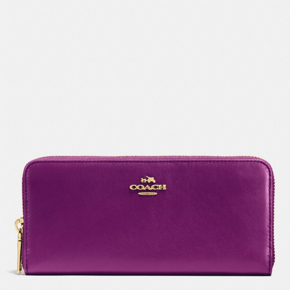 coach wallets 53