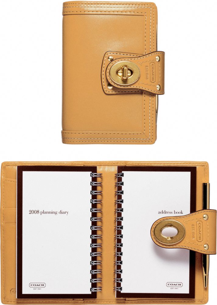 Coach Official Site - 3X5 MULTIFUNCTION SLIP JACKET :  leather coach planner agenda