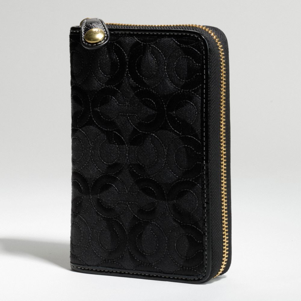 Coach Op Art Gramercy Agenda $148.00