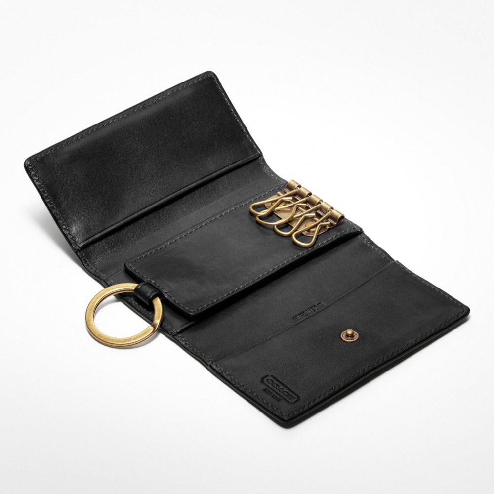 BLEECKER LEGACY LEATHER 4 RING KEY CASE