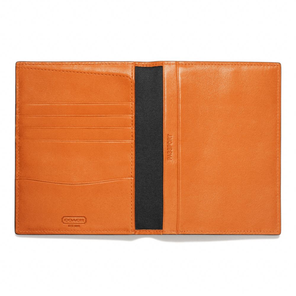 BLEECKER LEGACY PASSPORT CASE
