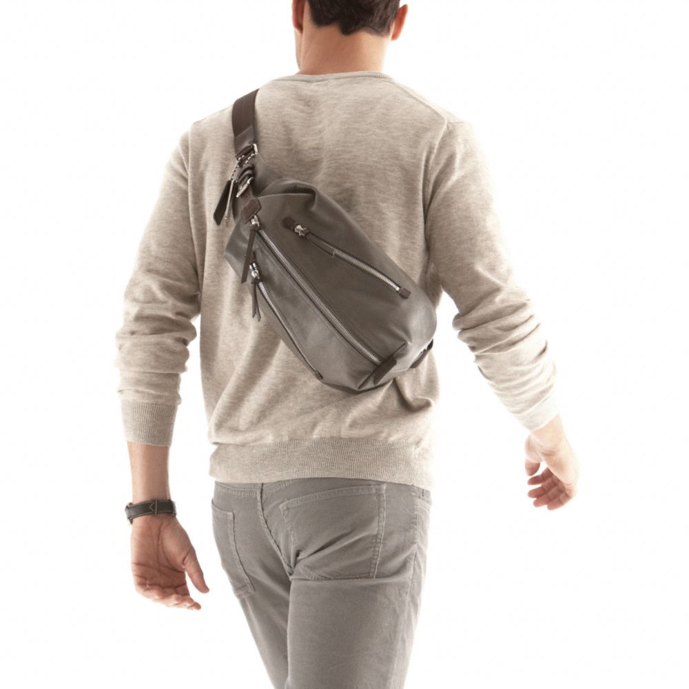 THOMPSON LEATHER SLING PACK