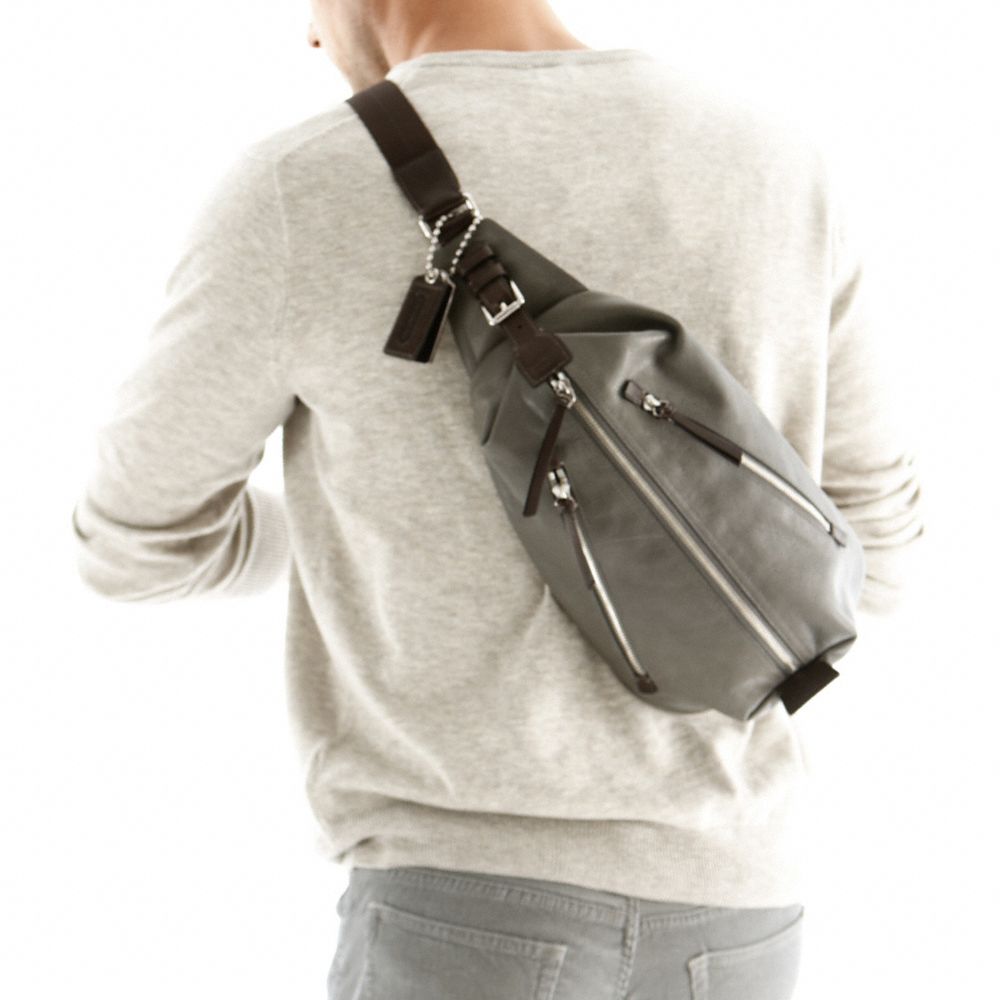THOMPSON LEATHER SLING PACK