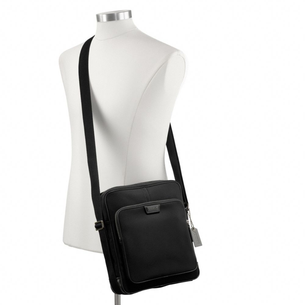 CROSBY NYLON LARGE FLIGHT BAG