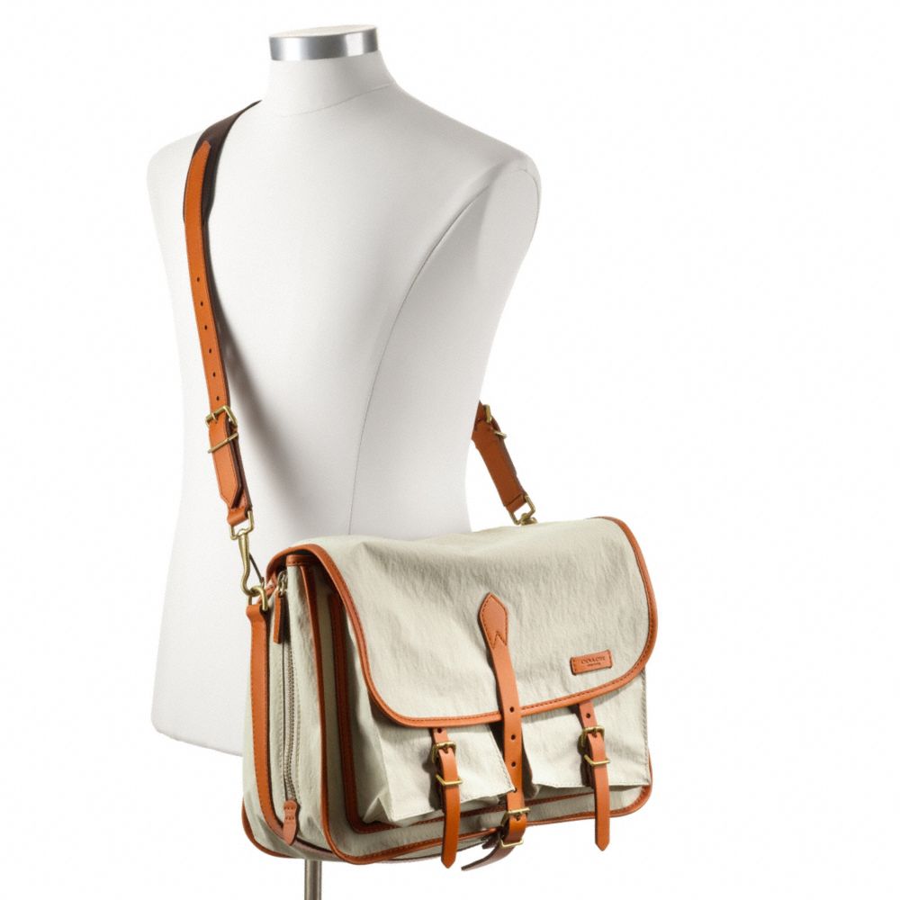 BLEECKER TOUGH CANVAS MESSENGER