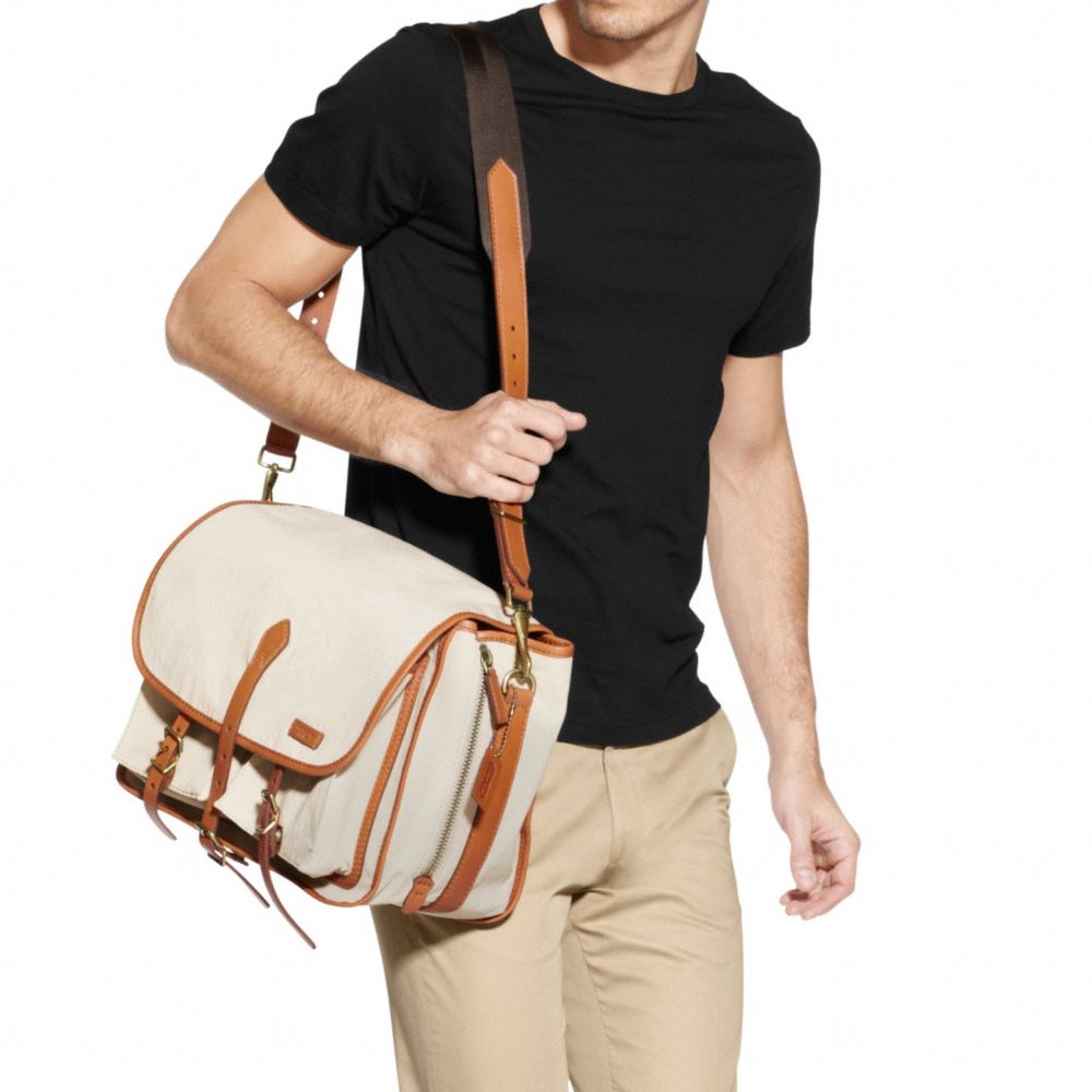 BLEECKER TOUGH CANVAS MESSENGER