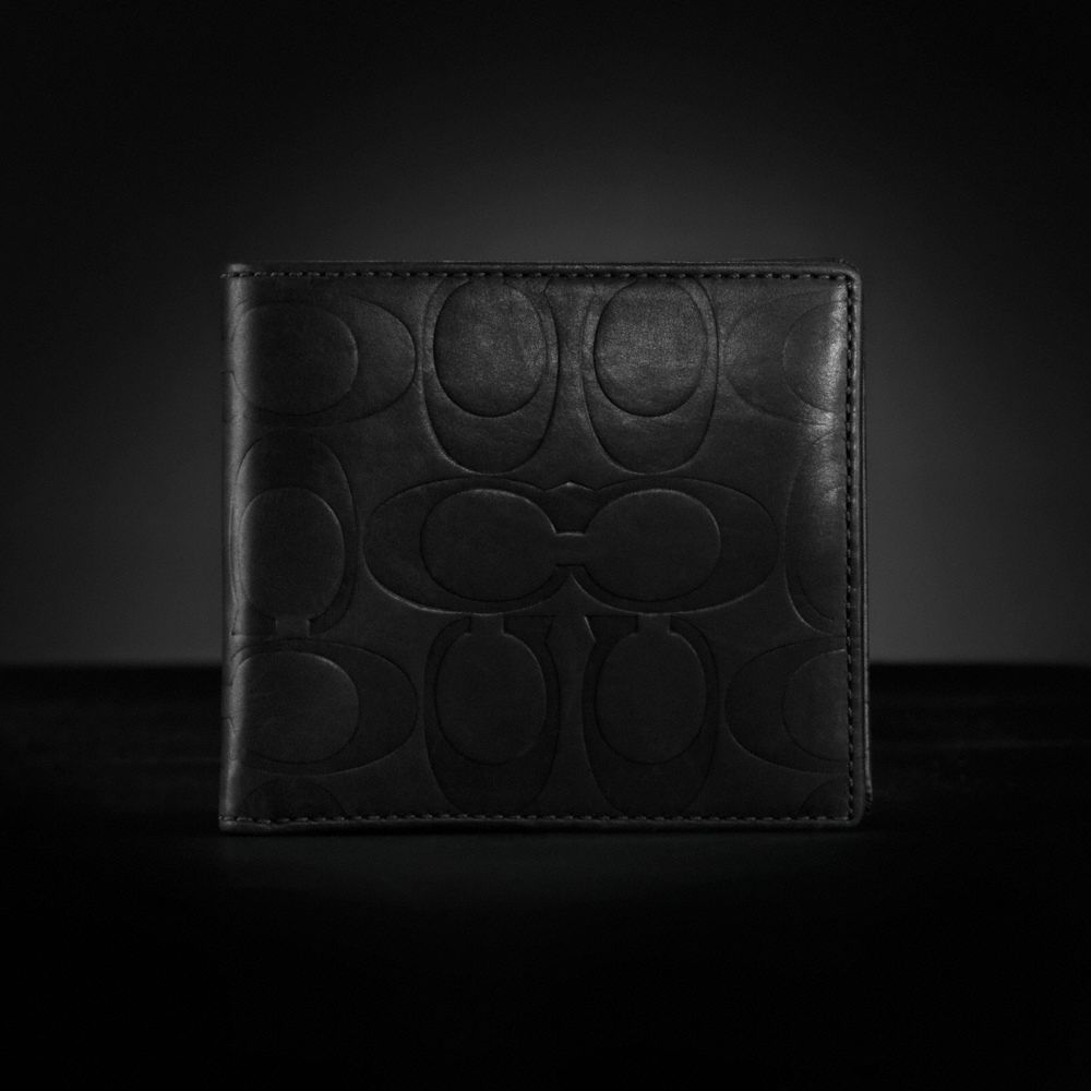 シグネチャー エンボスド コイン ウォレット &yen;35,700