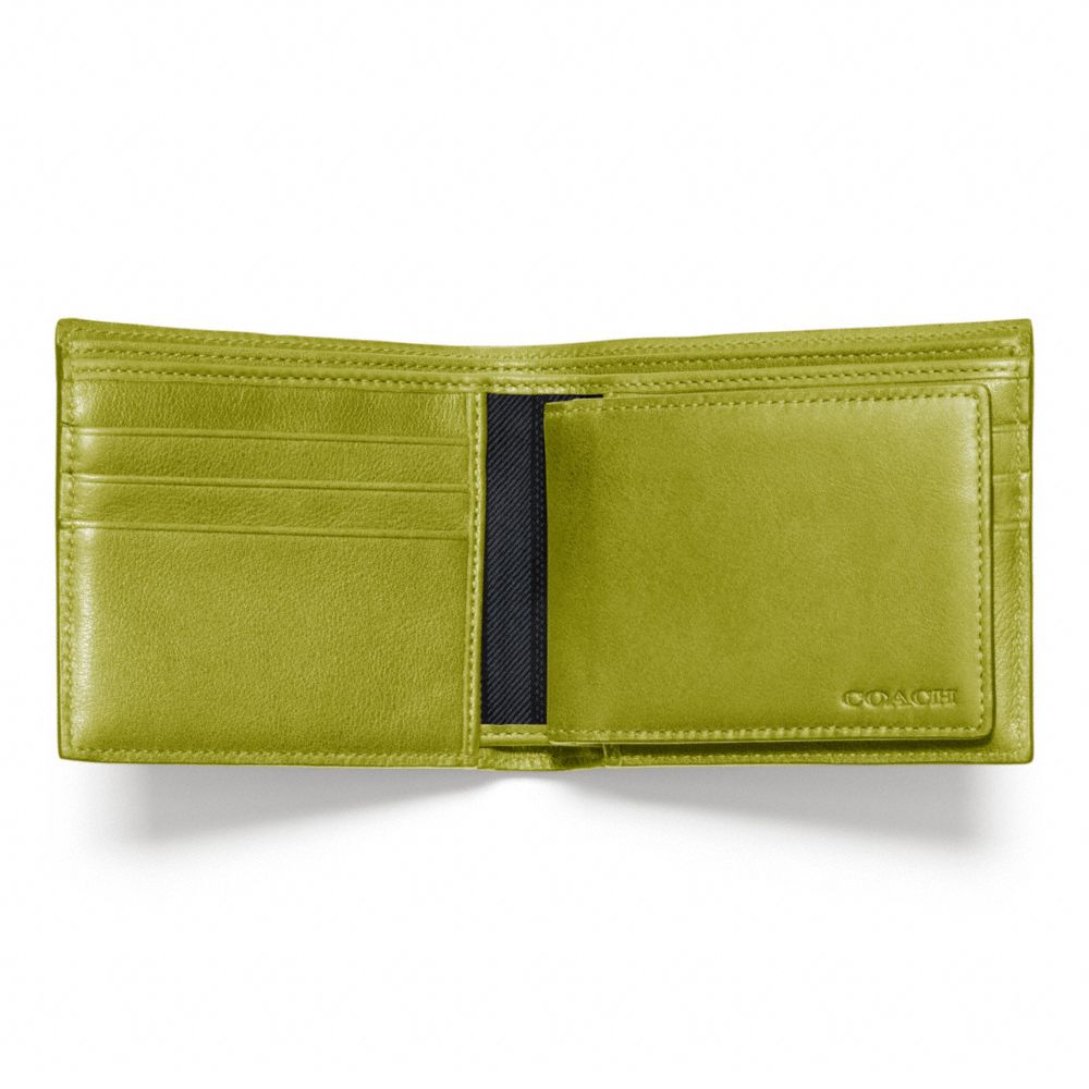 BLEECKER LEGACY LEATHER COMPACT ID