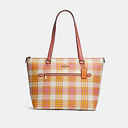 COACH Gallery Tote With Garden Plaid Print - GOLD/TAFFY MULTI - C8755