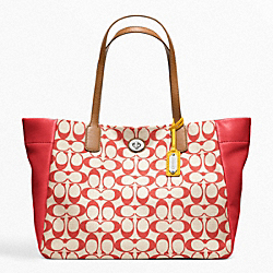 COACH LEGACY WEEKEND PRINTED SIGNATURE EAST-WEST TURNLOCK TOTE - SILVER/KHAKI/VIOLET - F21236