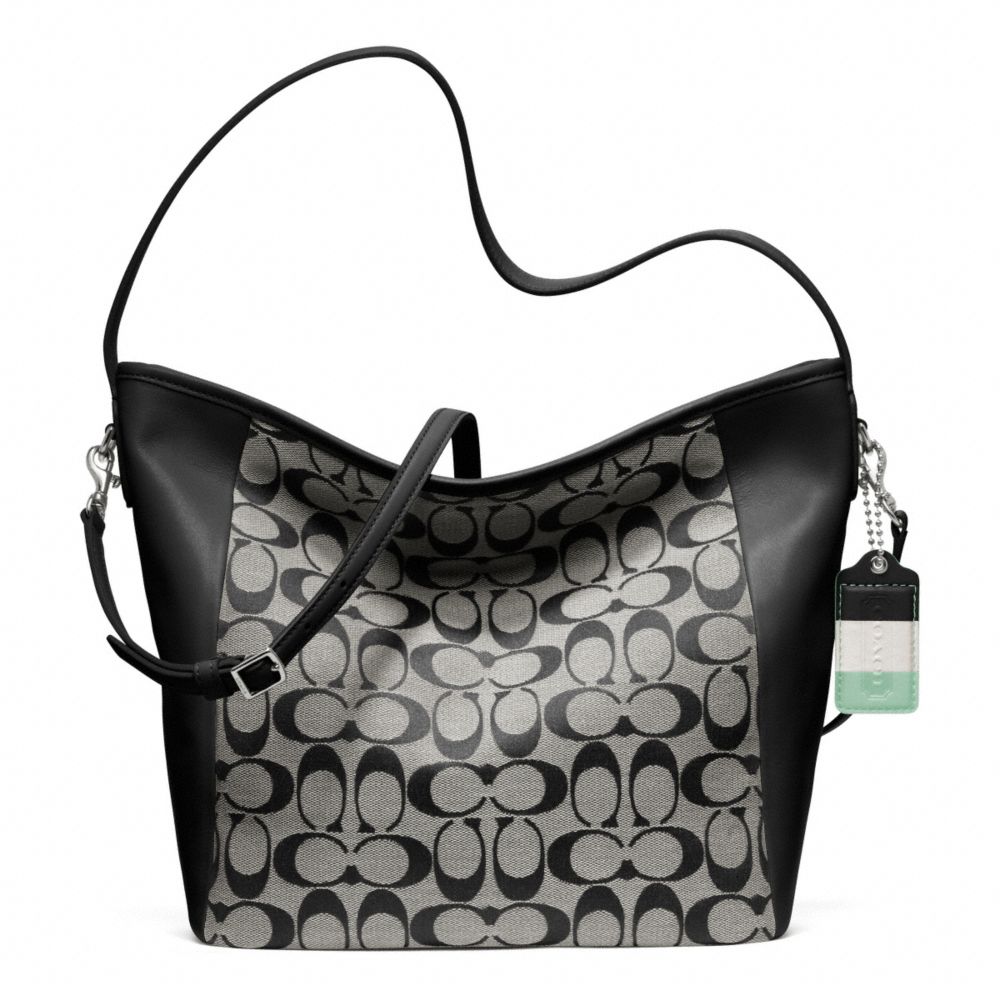 WEEKEND SHOULDER BAG IN SIGNATURE - COACH f23702 -  SILVER/BLACK/WHITE/BLACK