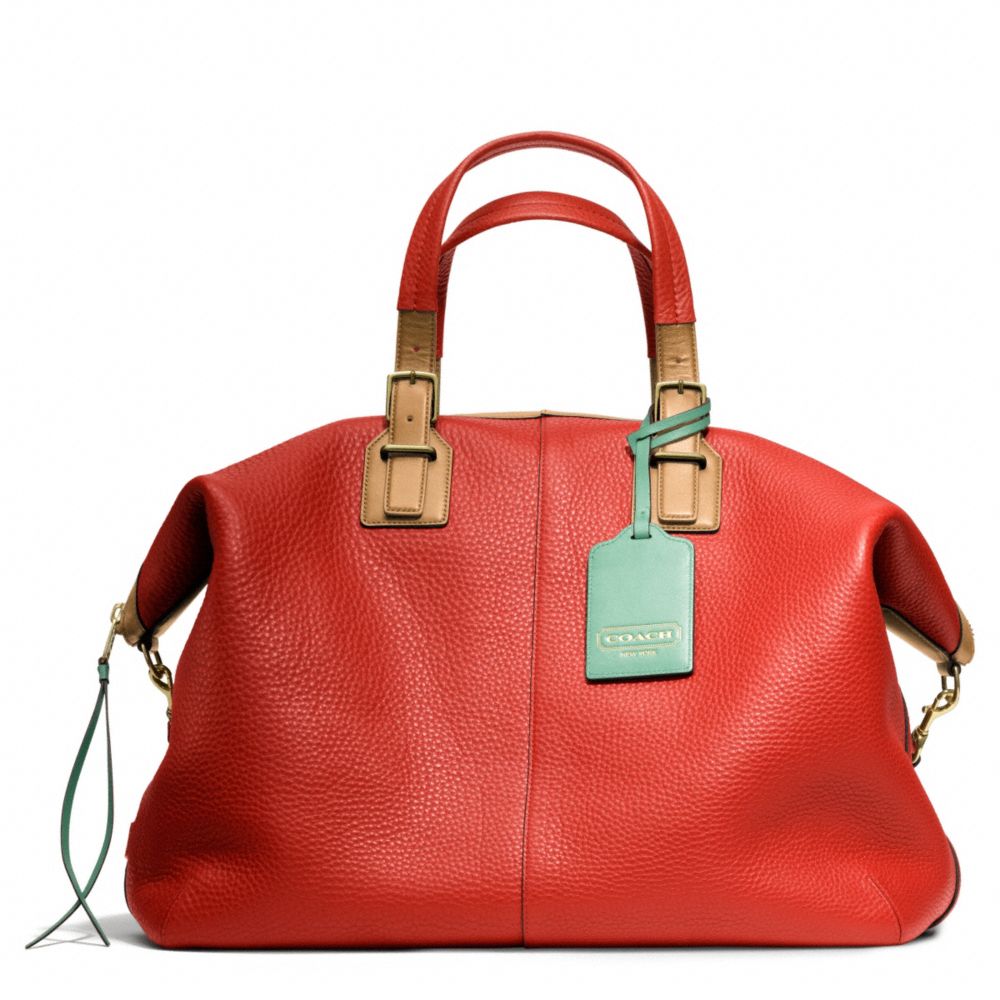 SOFT TRAVEL SATCHEL IN PEBBLED LEATHER - COACH f25308 - BRASS/VERMILLION