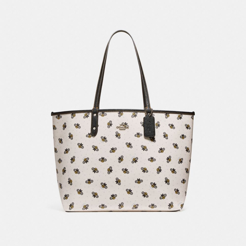COACH REVERSIBLE CITY TOTE WITH BEE PRINT - CHALK/BLACK/SILVER - F25820