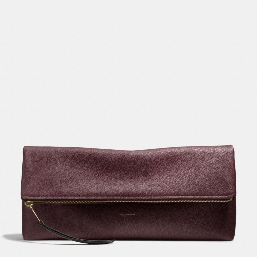 THE LARGE PEBBLED LEATHER CLUTCHABLE - COACH f28148 - LIGHT GOLD/OXBLOOD