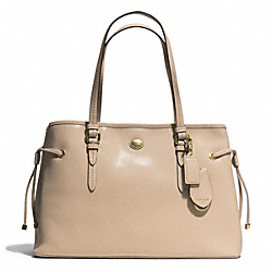 PEYTON SAFFIANO LEATHER DRAWSTRING CARRYALL - COACH f29362 - BRASS/SAND
