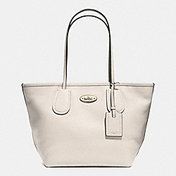 COACH COACH TAXI ZIP TOP TOTE IN LEATHER - LIGHT GOLD/CHALK - F33915
