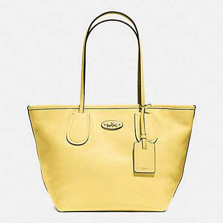 COACH COACH TAXI ZIP TOP TOTE IN LEATHER - LIGHT GOLD/PALE YELLOW - f33915
