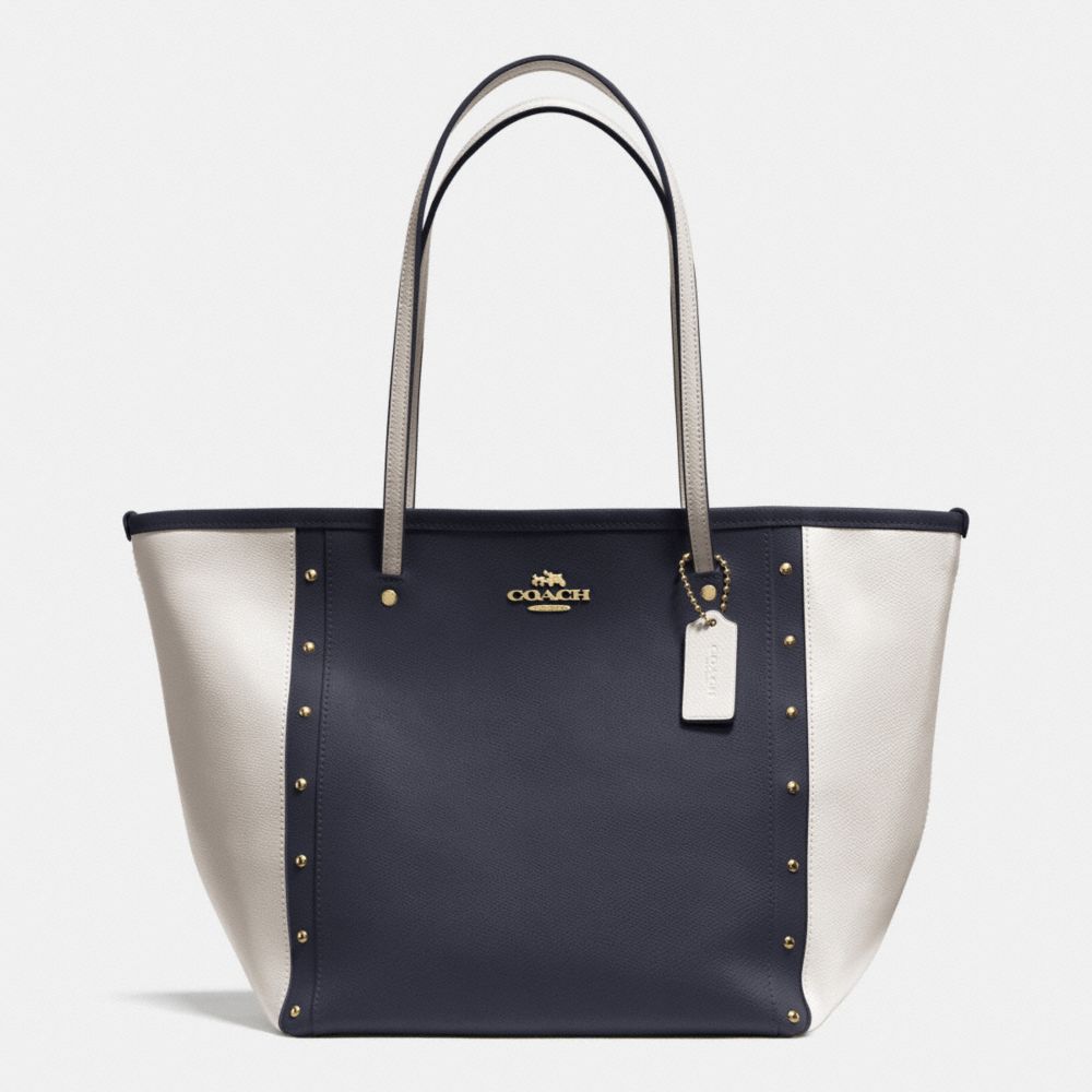 STREET ZIP TOTE IN STUDDED BICOLOR CROSSGRAIN LEATHER - COACH f35162 -  LIGHT GOLD/MIDNIGHT/CHALK