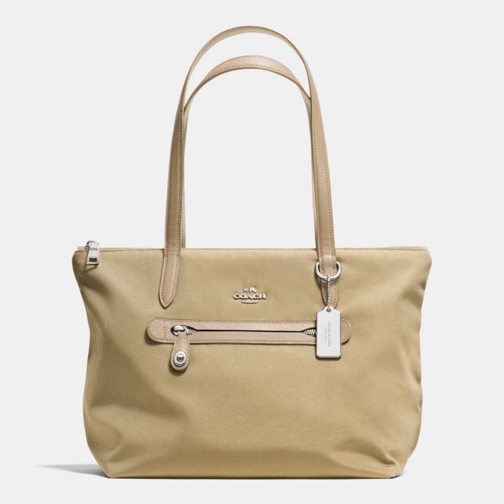 COACH COACH ZIP TOTE IN NYLON - SILVER/PUTTY - F35500