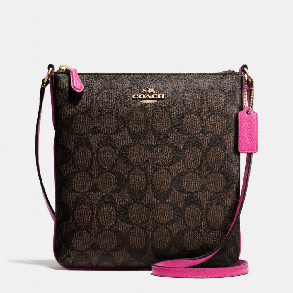 NORTH/SOUTH CROSSBODY IN SIGNATURE - COACH f35940 - IMITATION GOLD/BROWN/PINK RUBY