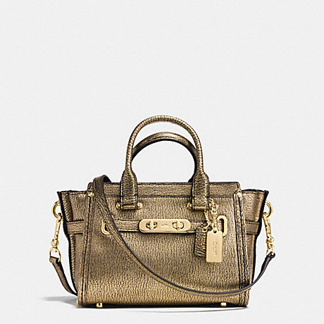 COACH COACH SWAGGER 20 IN METALLIC PEBBLE LEATHER - LIGHT GOLD/GOLD - f35990