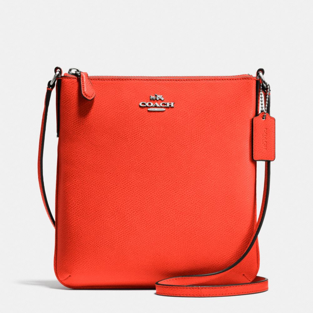 NORTH/SOUTH CROSSBODY IN CROSSGRAIN LEATHER - COACH f36063 - SILVER/ORANGE