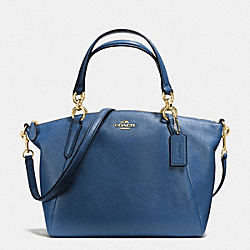 COACH SMALL KELSEY SATCHEL IN PEBBLE LEATHER - IMITATION GOLD/MARINA - F36675