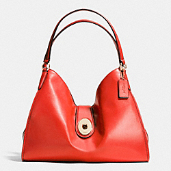 COACH CARLYLE SHOULDER BAG IN SMOOTH LEATHER - IMITATION GOLD/CARMINE - F37637