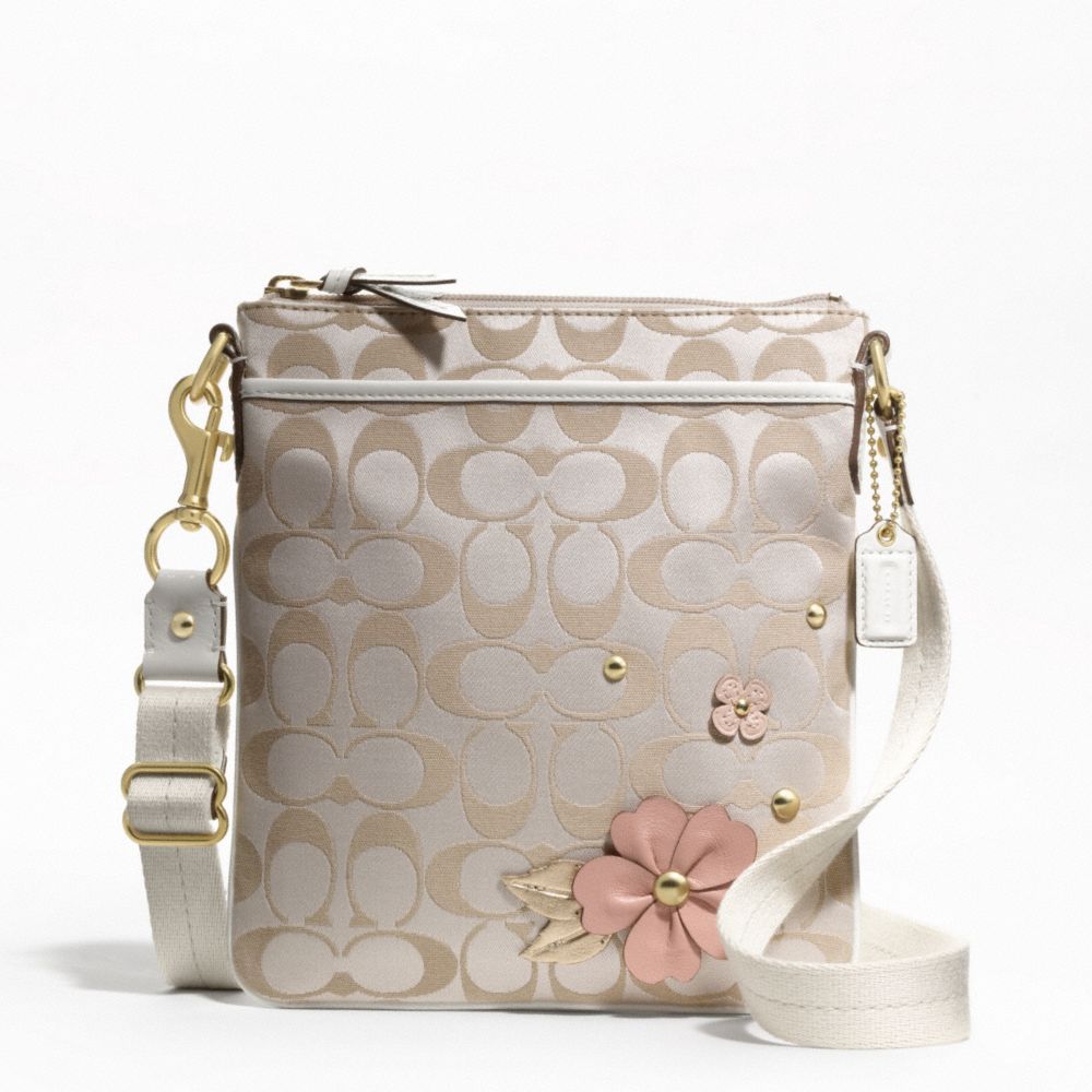 FLORAL APPLIQUE SWINGPACK
