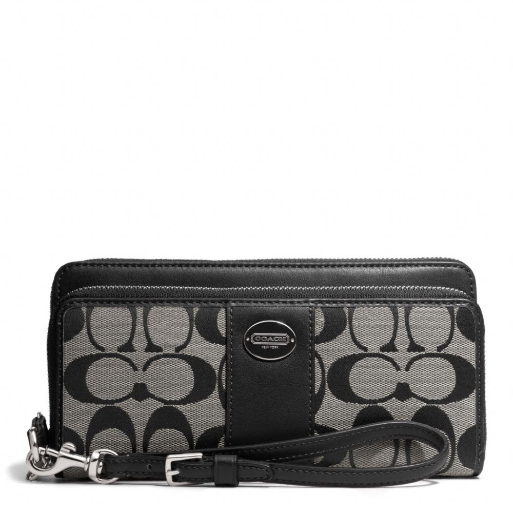 coach wristlets $420