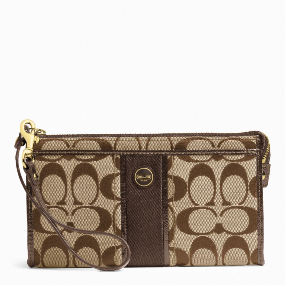 coach wallets wristlet