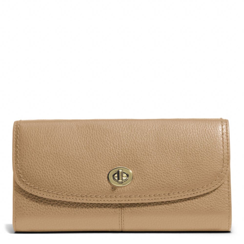 PARK LEATHER TURNLOCK SLIM ENVELOPE - COACH f49167 - BRASS/SAND