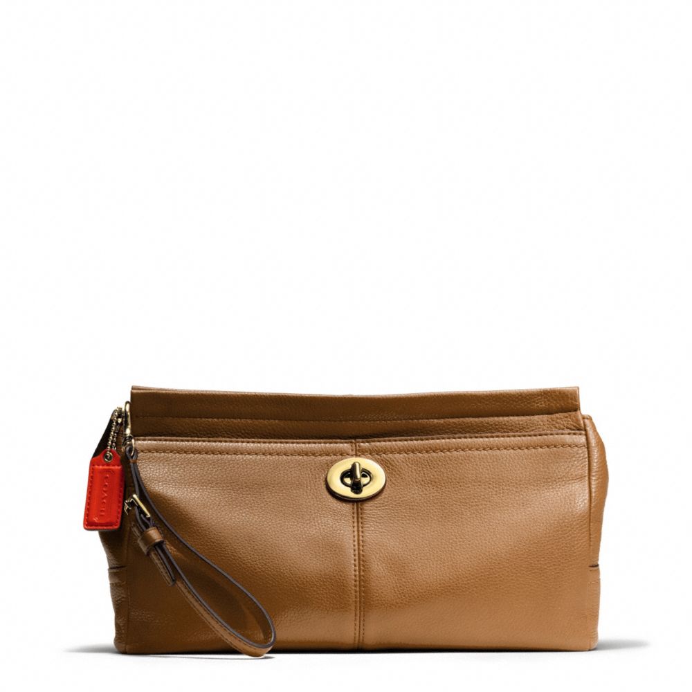 PARK LEATHER LARGE CLUTCH - COACH f49481 - BRASS/BRITISH TAN