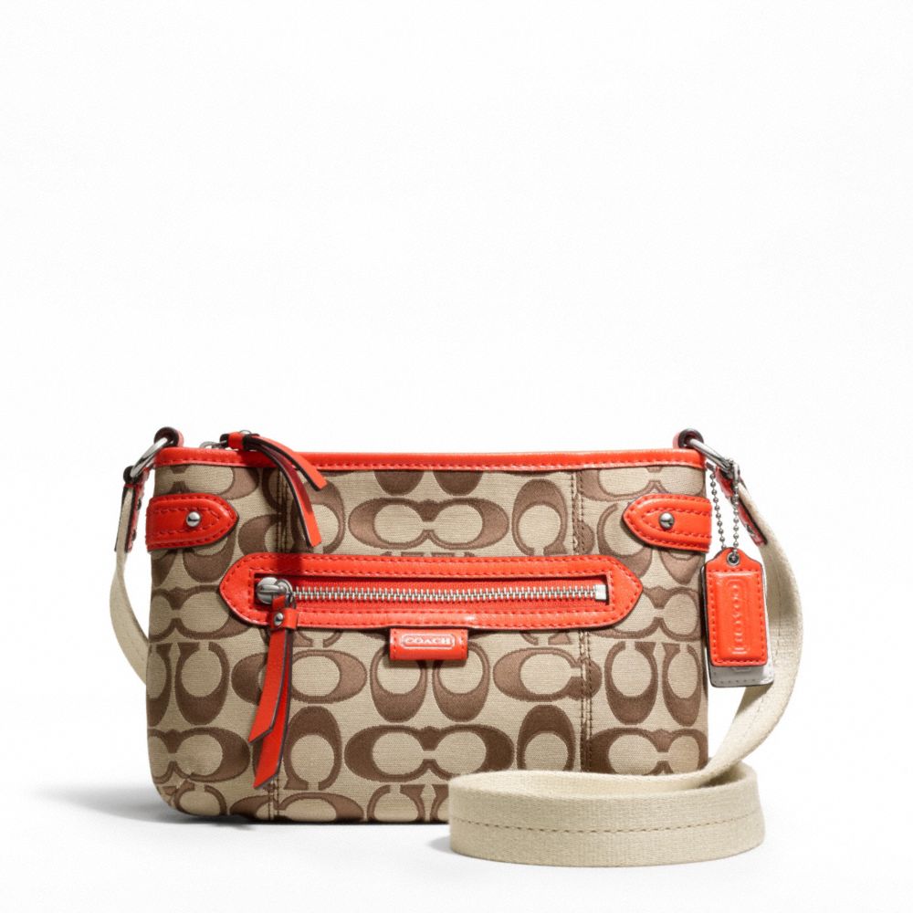 COACH DAISY OUTLINE SIGNATURE SWINGPACK - ONE COLOR - F49553