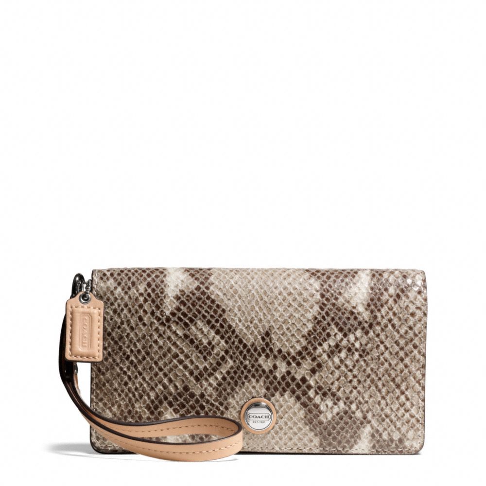 SIGNATURE STRIPE EMBOSSED EXOTIC DEMI CLUTCH - COACH f50544 - 19194