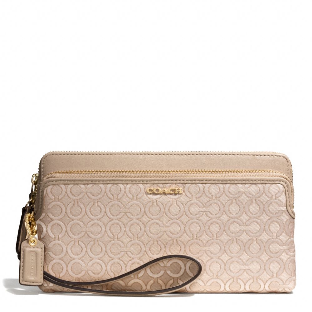coach wristlets 21