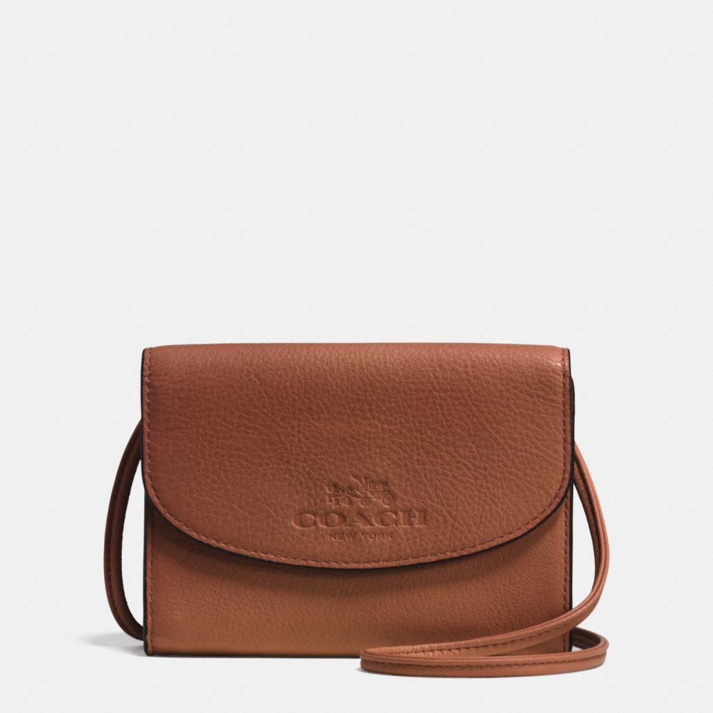 PHONE CROSSBODY IN PEBBLE LEATHER - COACH f52248 - LIGHT GOLD/SADDLE