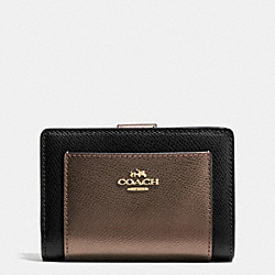 CORNER ZIP WALLET IN BICOLOR CROSSGRAIN LEATHER - COACH f53437 - IMITATION GOLD/BLACK/BRONZE
