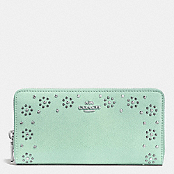 COACH BORDER STUD ACCORDION ZIP WALLET IN LEATHER - SILVER/SEAGLASS - F53636