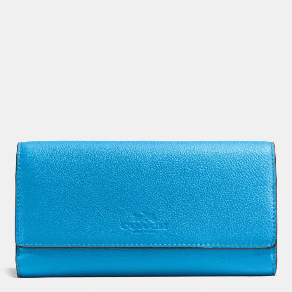 TRIFOLD WALLET IN PEBBLE LEATHER - COACH f53708 - SILVER/AZURE