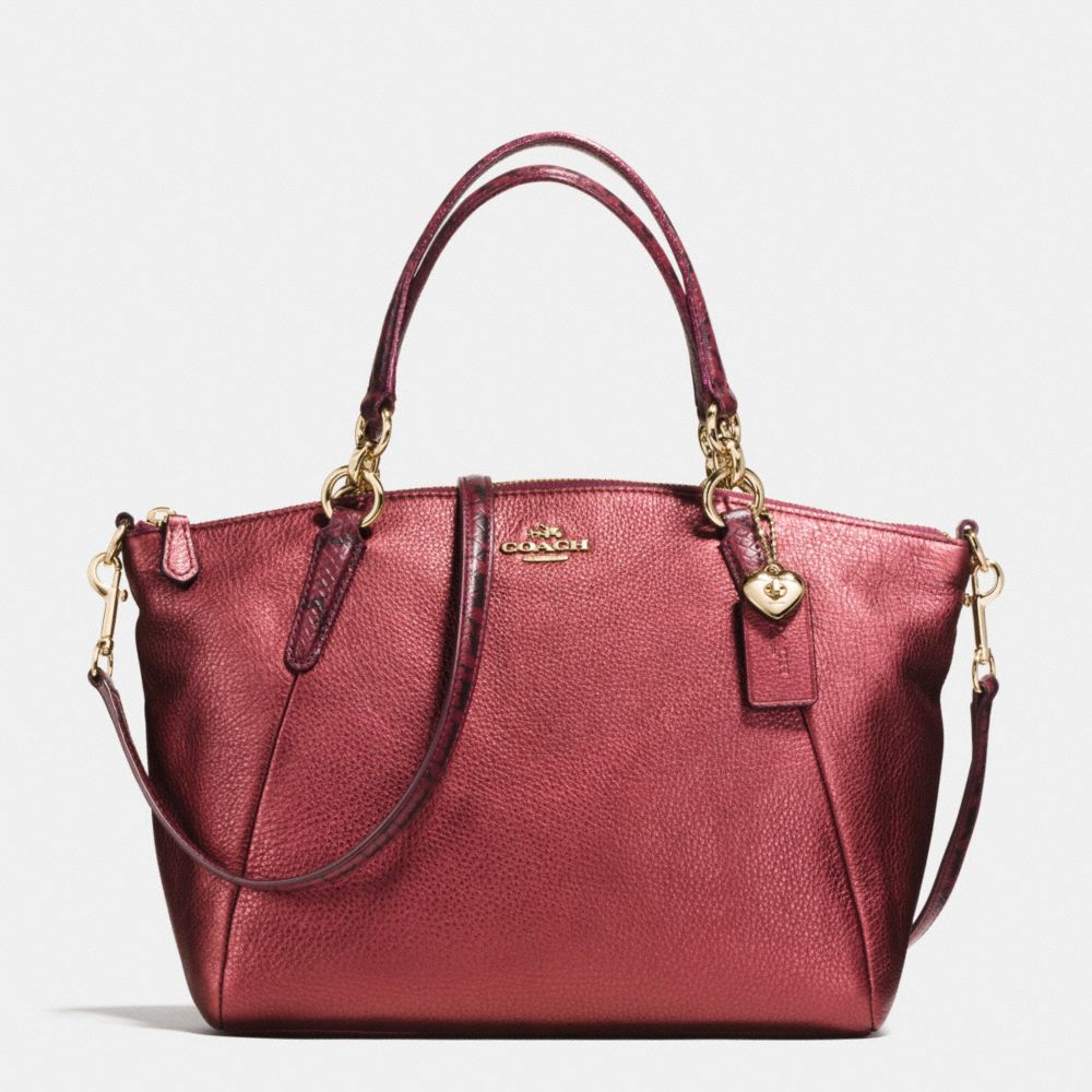 COACH SMALL KELSEY SATCHEL IN METALLIC LEATHER WITH EXOTIC TRIM - IMITATION GOLD/METALLIC CHERRY - F55514