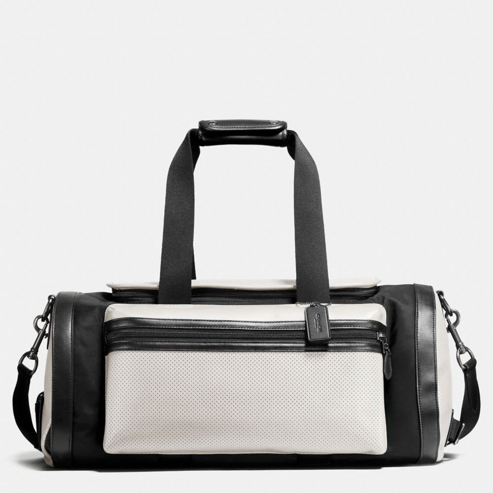 TERRAIN GYM BAG IN PERFORATED MIXED MATERIALS - COACH f56875 -  CHALK/BLACK