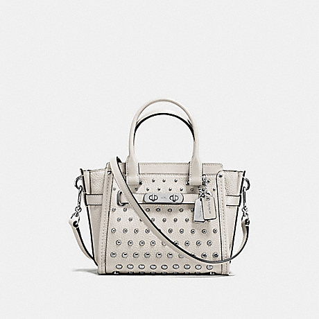COACH COACH SWAGGER 21 IN PEBBLE LEATHER WITH OMBRE RIVETS - SILVER/CHALK - f57696