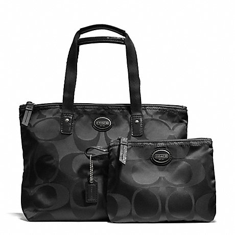 COACH GETAWAY SIGNATURE NYLON SMALL PACKABLE TOTE -  - f77322