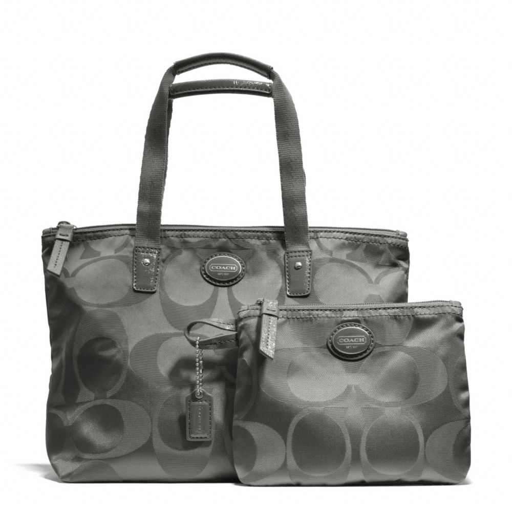 COACH GETAWAY SIGNATURE NYLON SMALL PACKABLE TOTE - SILVER/GREY - F77322