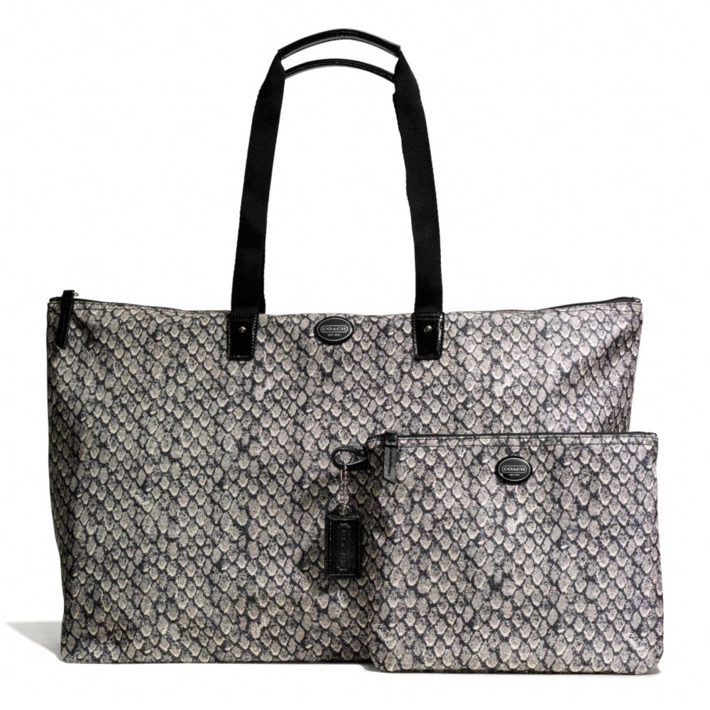 GETAWAY SNAKE PRINT LARGE PACKABLE WEEKENDER - COACH F77445 - SILVER/GUNMETAL