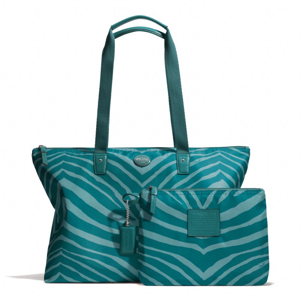 GETAWAY ZEBRA PRINT WEEKENDER - COACH f77526 - SILVER/MINERAL