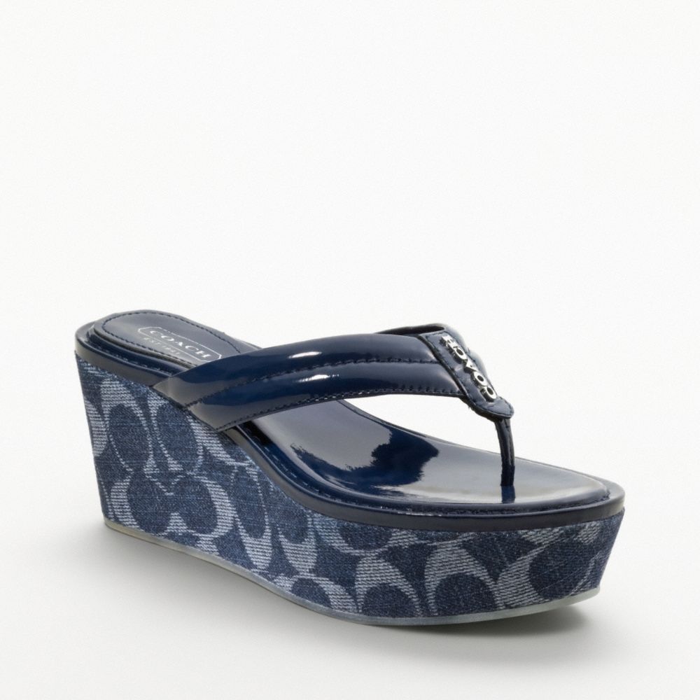 Nella Signature Wedge