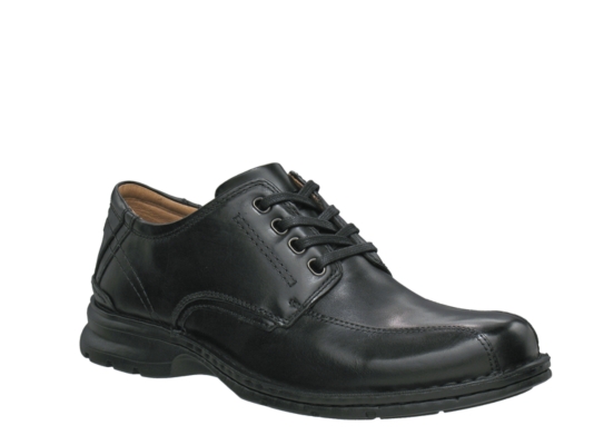 Clarks Men's Rautins Leather Oxford